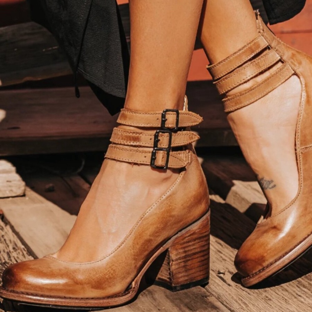 Freebird Randi heels . Size 10 . Never worn